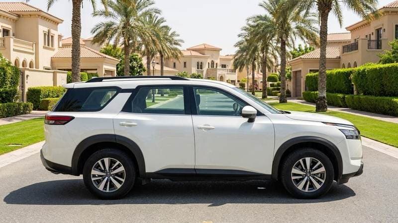 2023 Nissan Pathfinder S thumbnail 3