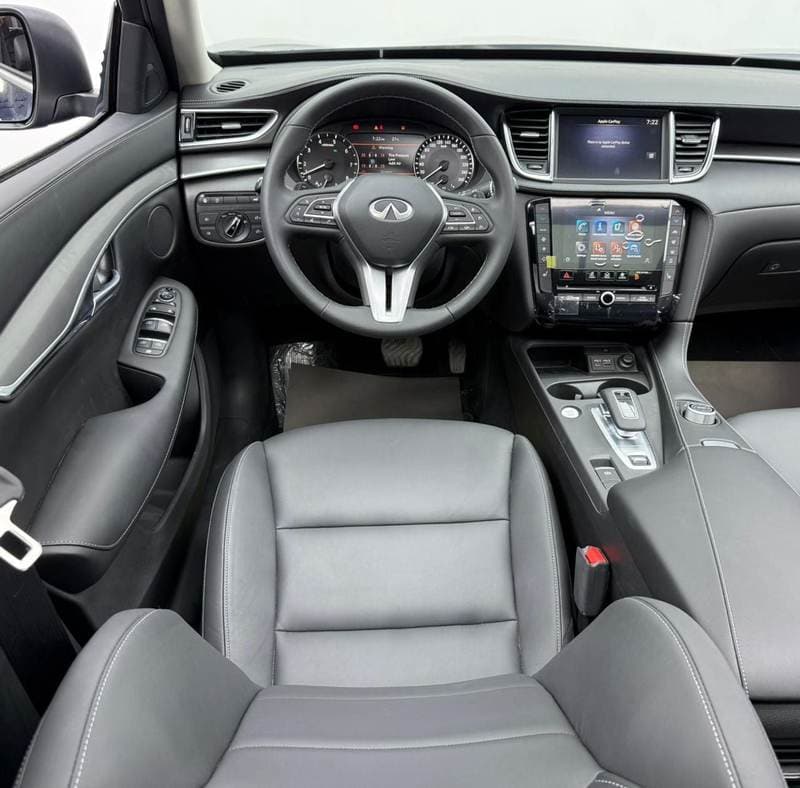 2024 Infiniti QX50 LUXE thumbnail 8