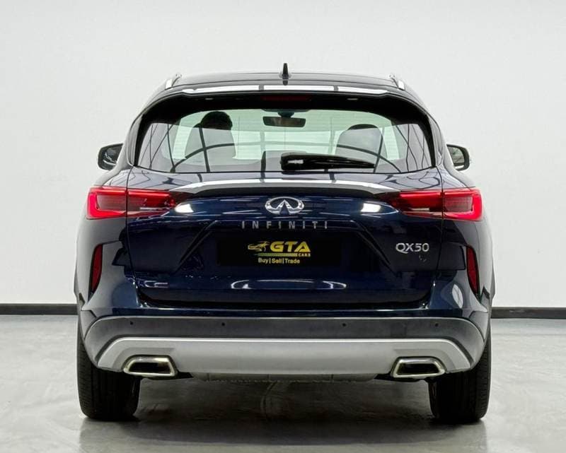 2024 Infiniti QX50 LUXE thumbnail 5