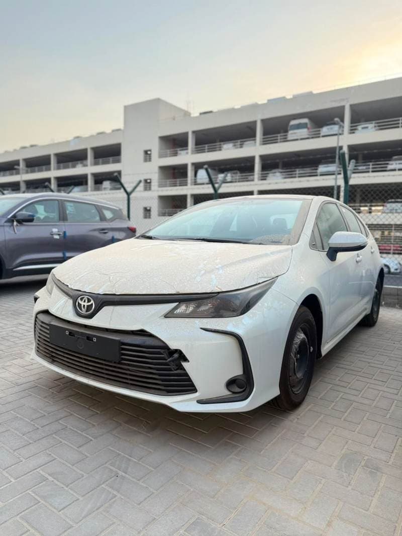 2026 Toyota Corolla XLI thumbnail 3