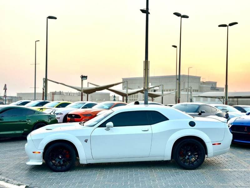 2019 Dodge Challenger SXT thumbnail 8