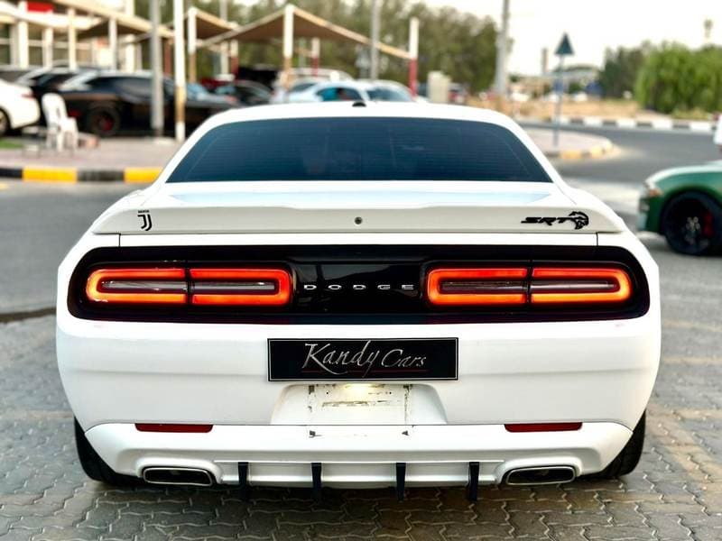 2019 Dodge Challenger SXT thumbnail 6