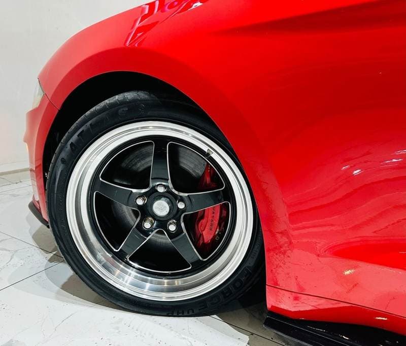 2022 Ford Mustang thumbnail 5