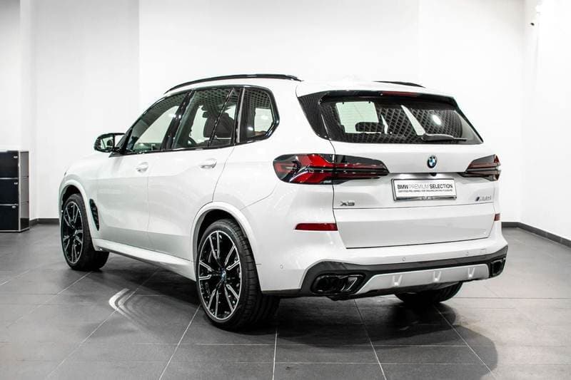 2026 BMW X5 M60i LUXURY thumbnail 5