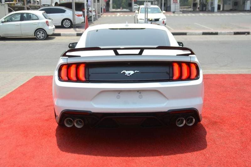 2020 Ford Mustang STANDARD thumbnail 7