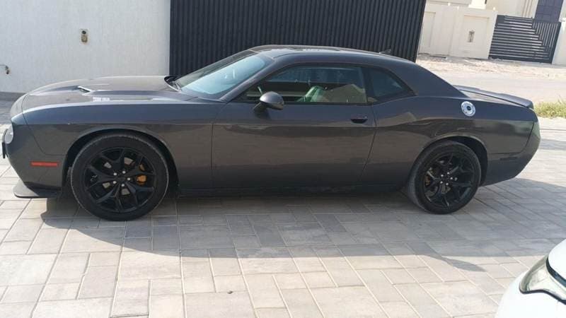 2018 Dodge Challenger SXT thumbnail 4