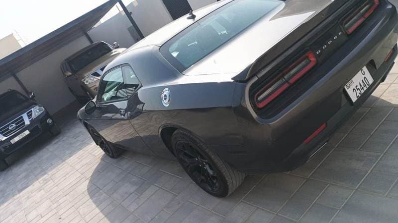 2018 Dodge Challenger SXT thumbnail 6