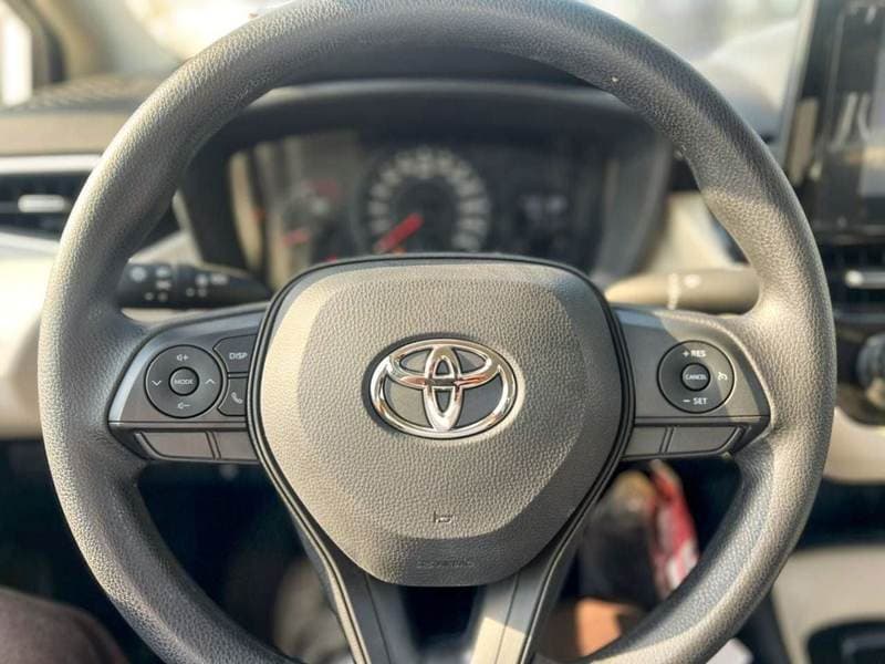 2026 Toyota Corolla XLI thumbnail 5