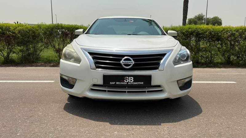 2015 Nissan Altima s thumbnail 2