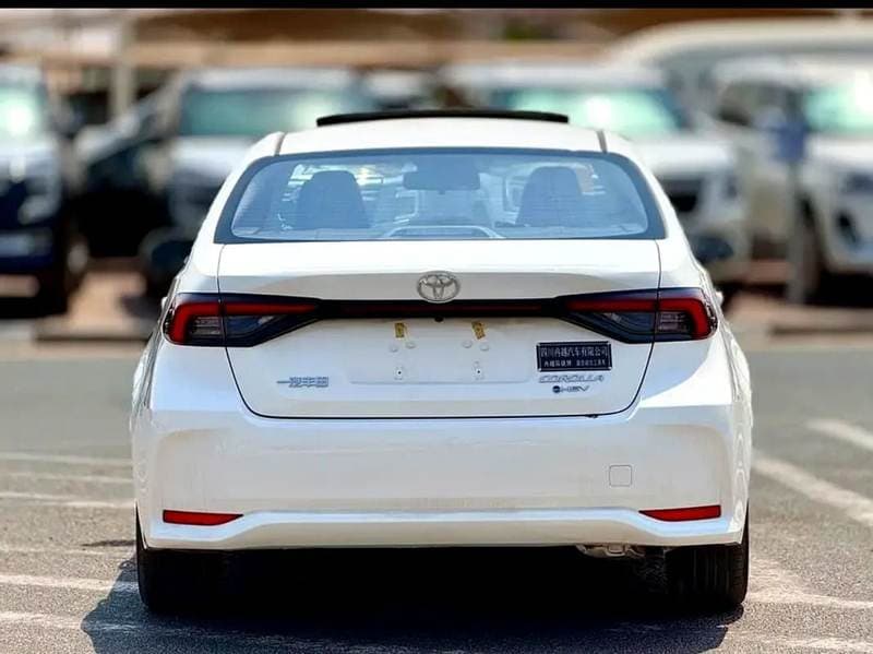 2026 Toyota Corolla XLI HEV thumbnail 5