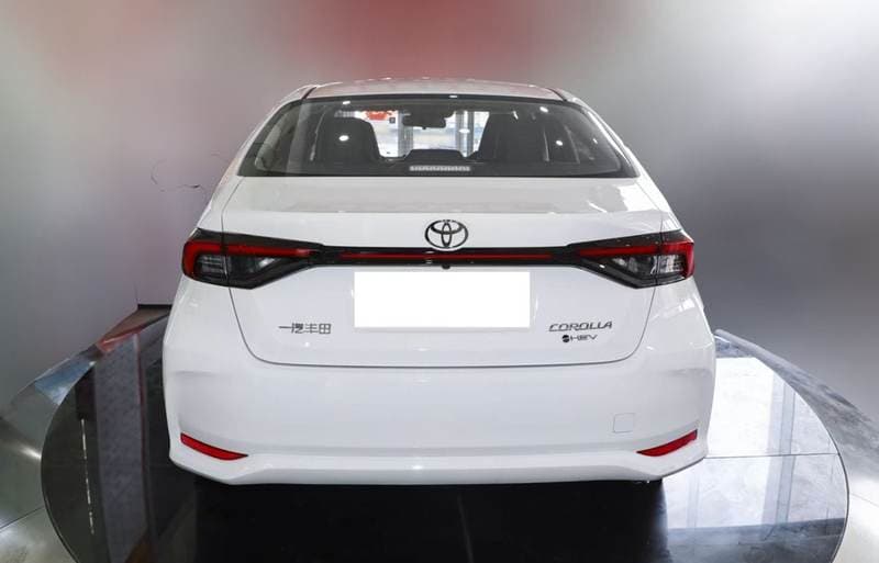 2026 Toyota Corolla XLI HEV thumbnail 3