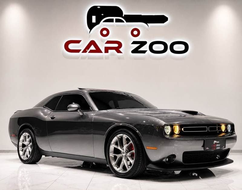 2022 Dodge Challenger SXT thumbnail 4