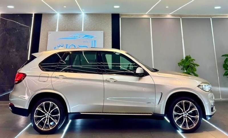 2017 BMW X5 35i EXCLUSIVE thumbnail 6