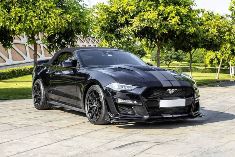 2023 Ford Mustang thumbnail 3