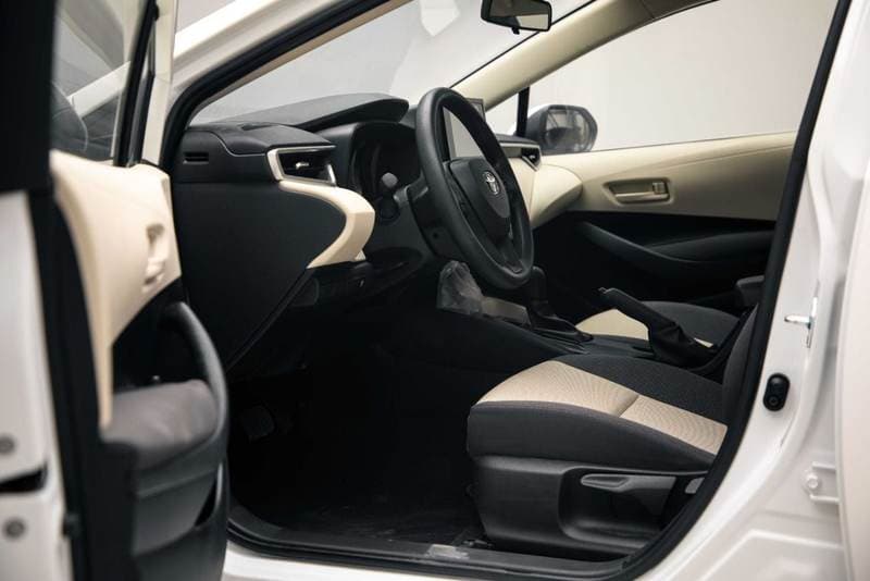 2026 Toyota Corolla XLI thumbnail 8