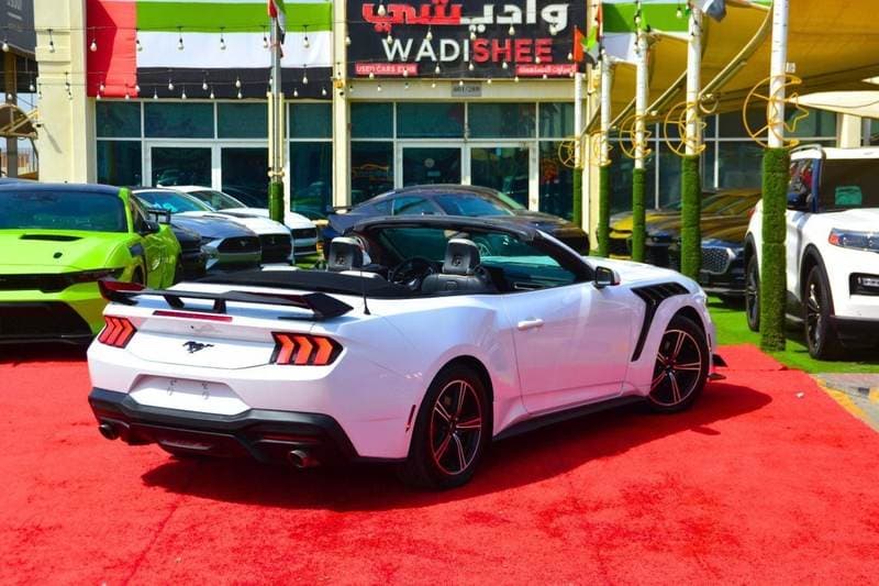 2024 Ford Mustang PREMIUM thumbnail 5