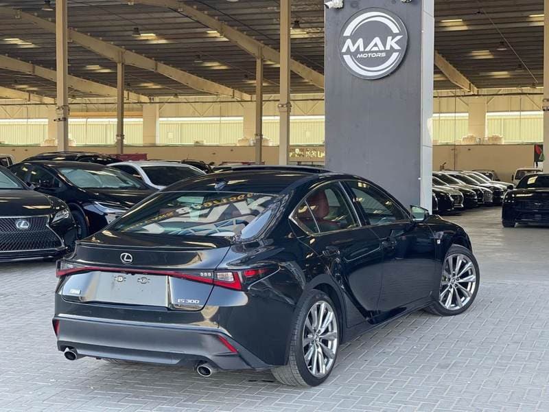 2021 Lexus IS350 F SPORT thumbnail 4