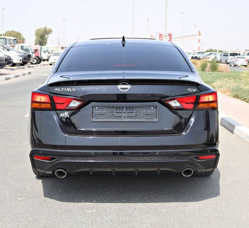 2025 Nissan Altima SV thumbnail 6