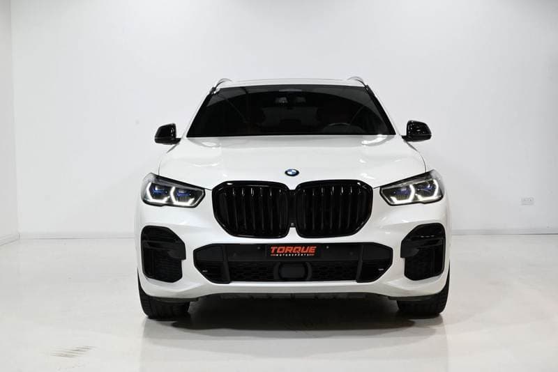 2022 BMW X5 M50i thumbnail 2