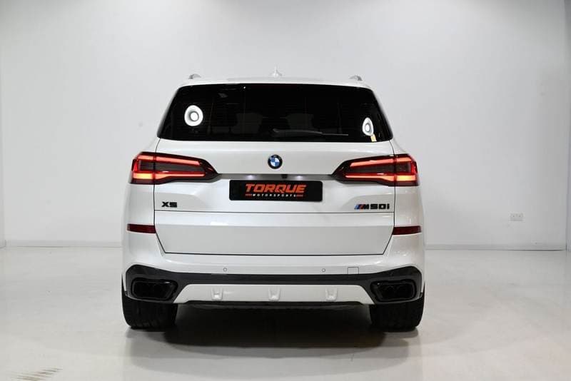 2022 BMW X5 M50i thumbnail 5