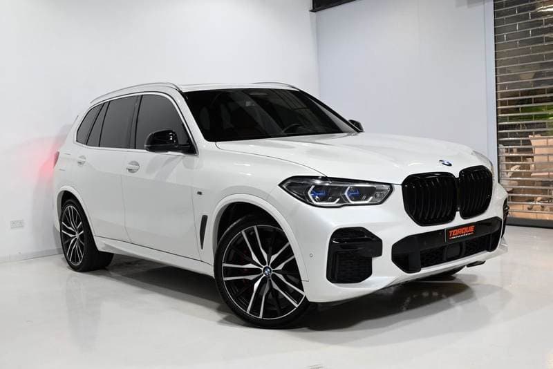 2022 BMW X5 M50i