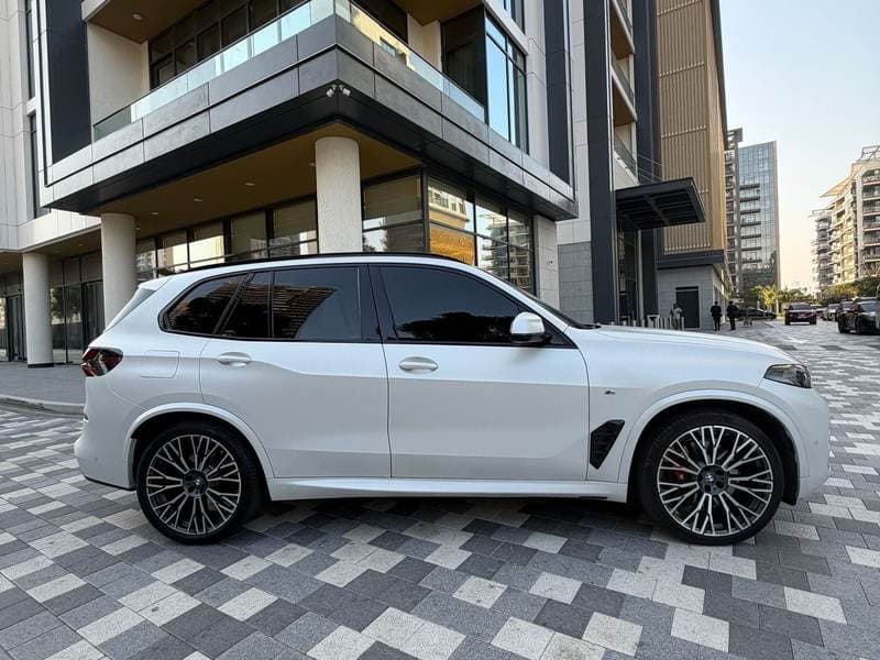 2025 BMW X5 XDRIVE40i M SPORT thumbnail 5
