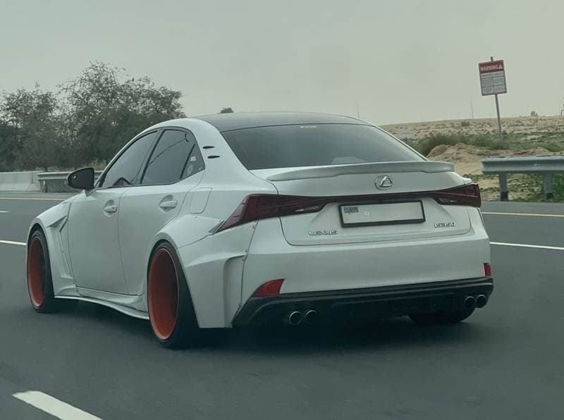 2016 Lexus IS350 F SPORT PLATINUM thumbnail 3