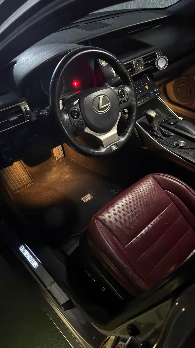2016 Lexus IS350 F SPORT PLATINUM thumbnail 3