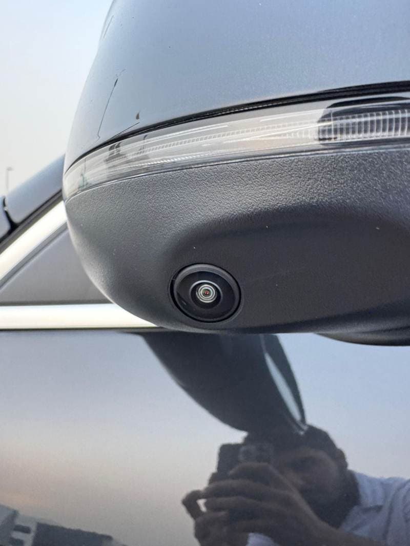 2025 BMW X5 thumbnail 8