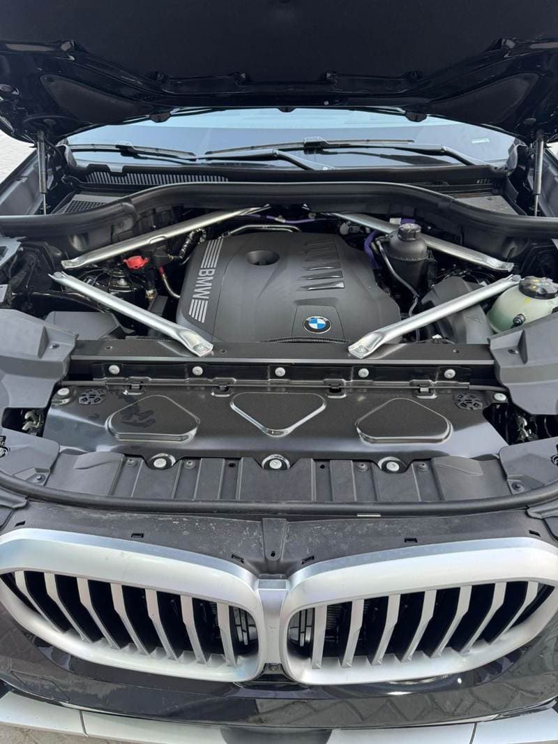 2025 BMW X5 thumbnail 7