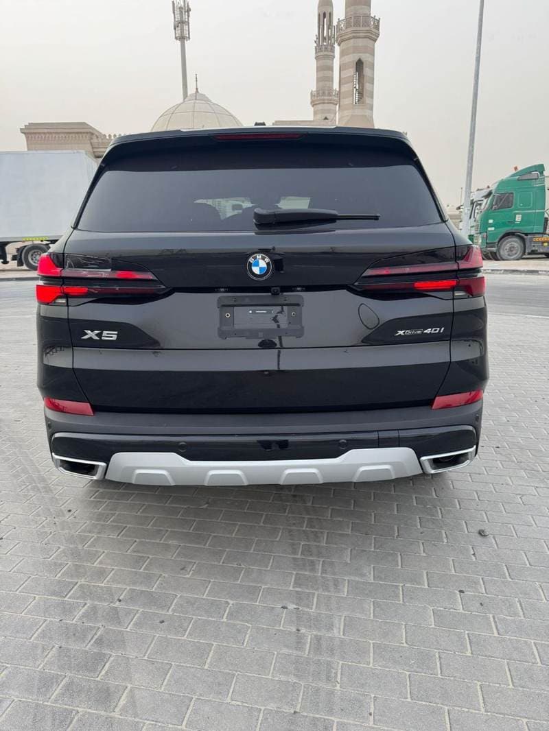 2025 BMW X5 thumbnail 4