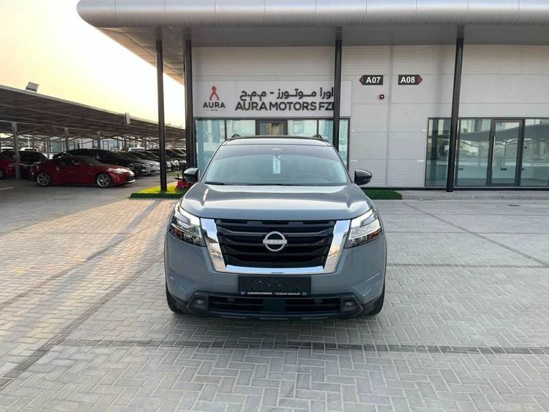 2024 Nissan Pathfinder SV