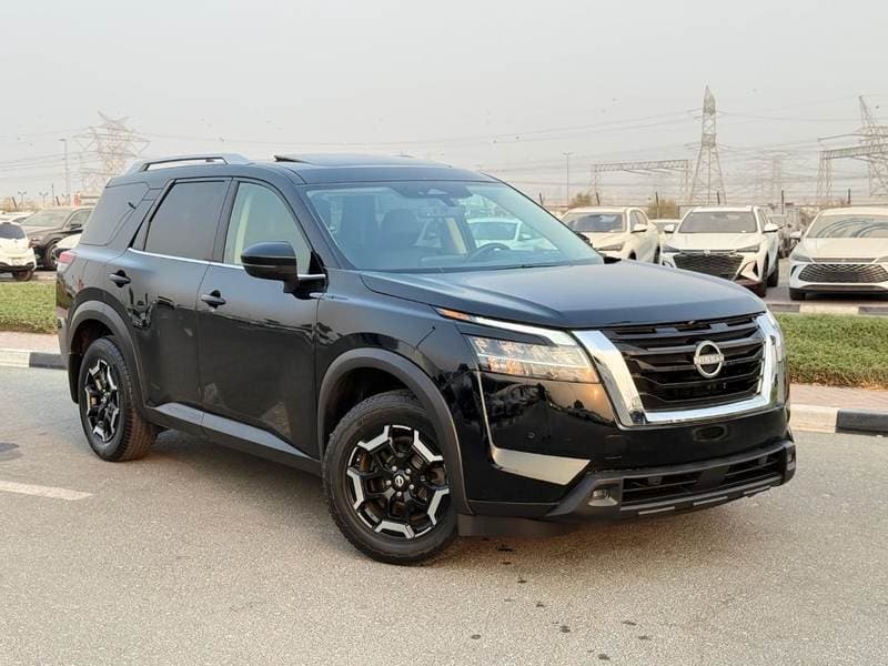 2023 Nissan Pathfinder SL