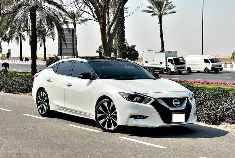 2020 Nissan Maxima SR thumbnail 2
