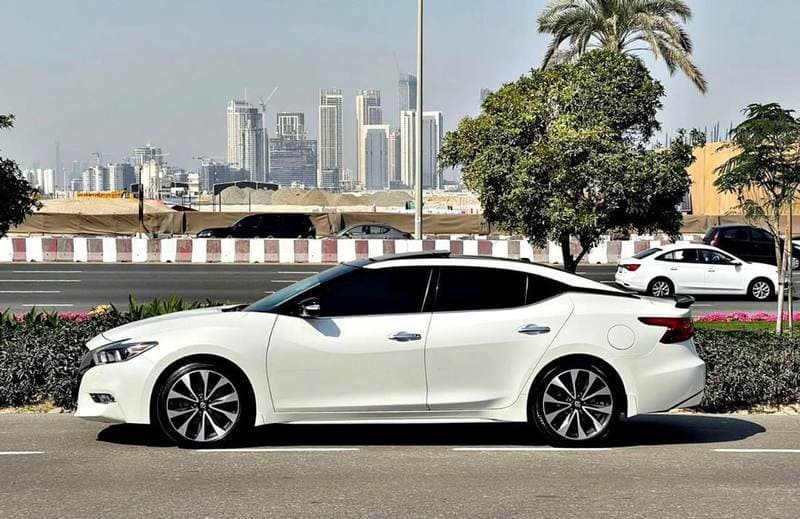 2020 Nissan Maxima SR thumbnail 7
