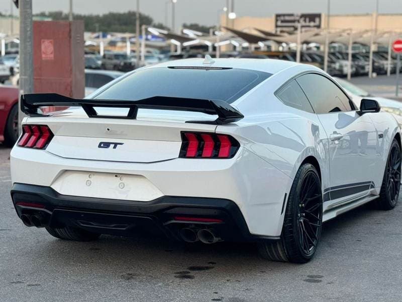 2024 Ford Mustang GT PREMIUM thumbnail 6