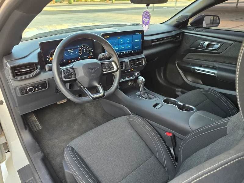 2025 Ford Mustang GT PREMIUM thumbnail 8