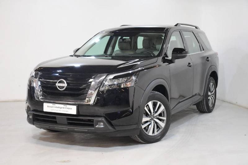 2025 Nissan Pathfinder S thumbnail 3