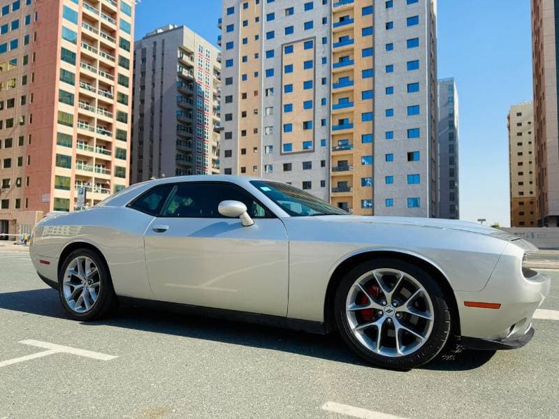 2022 Dodge Challenger GT thumbnail 6