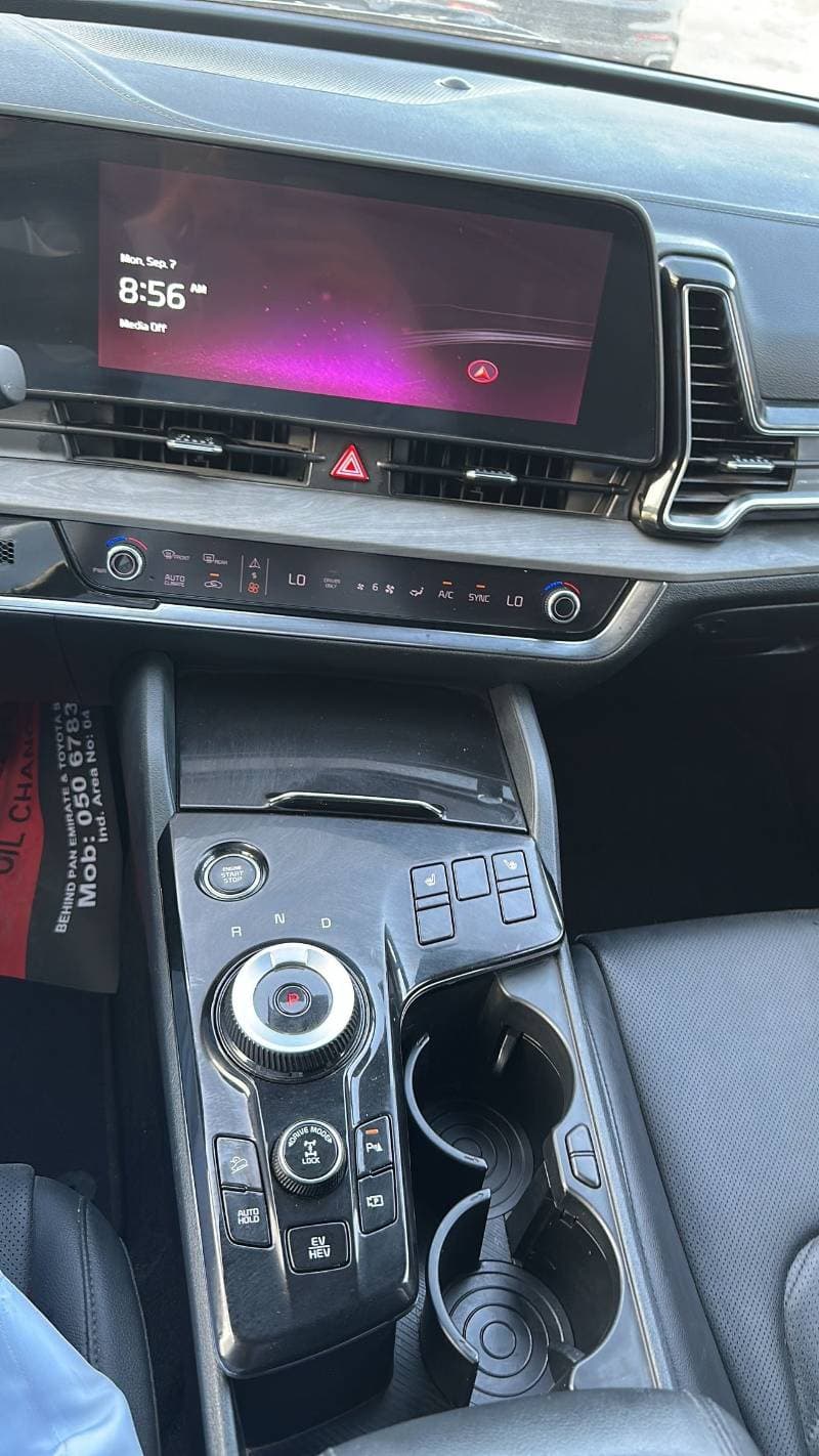 2023 Kia Sportage thumbnail 3