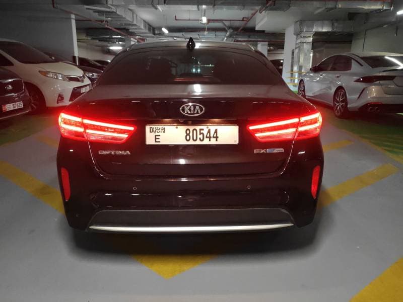 2017 Kia Optima thumbnail 5