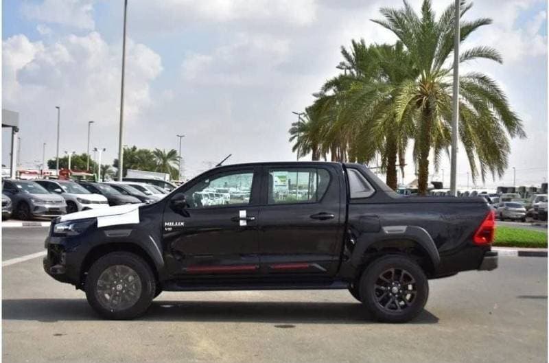 2026 Toyota Hilux ADVENTURE thumbnail 3