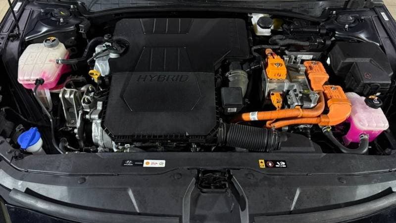 2023 Hyundai Elantra thumbnail 8