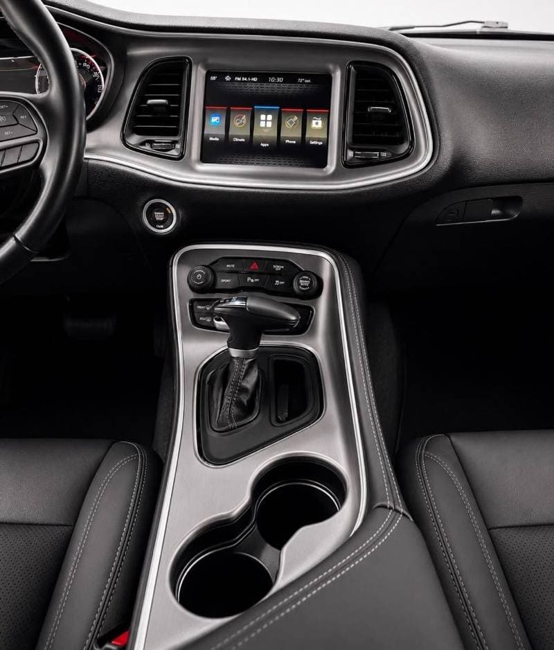 2022 Dodge Challenger SXT thumbnail 8