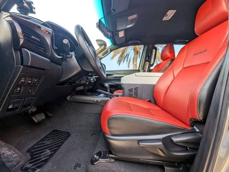 2021 Toyota Hilux ADVENTURE thumbnail 5