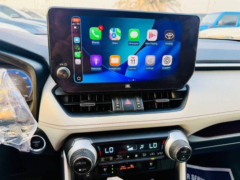 2023 Toyota RAV4 LTD HEV thumbnail 3