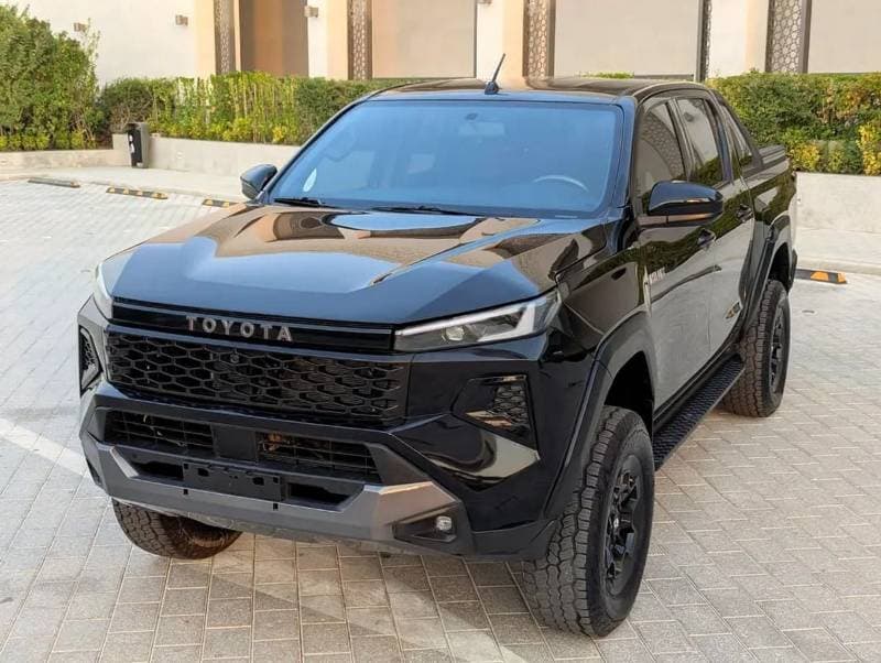2021 Toyota Hilux GLS thumbnail 2