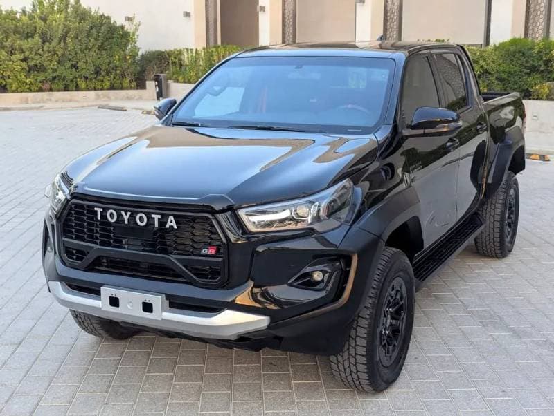 2024 Toyota Hilux GR SPORT thumbnail 7