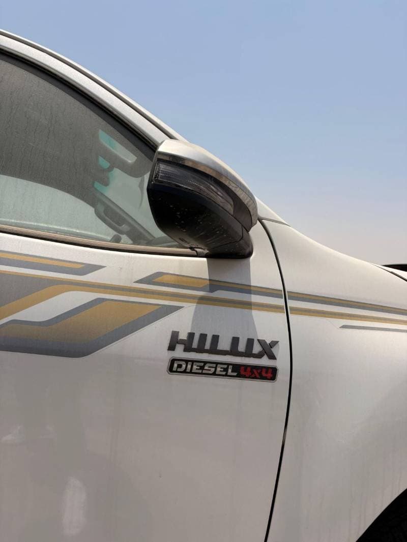 2026 Toyota Hilux thumbnail 5