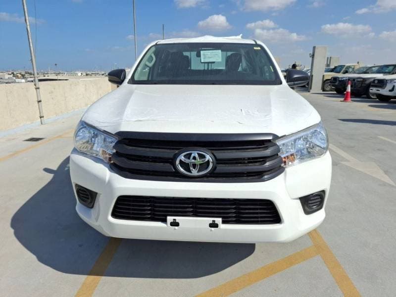 2026 Toyota Hilux DLX thumbnail 3